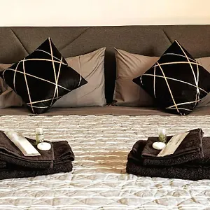  Appartamento With Free Parking 5 Minutes Walk From Arena